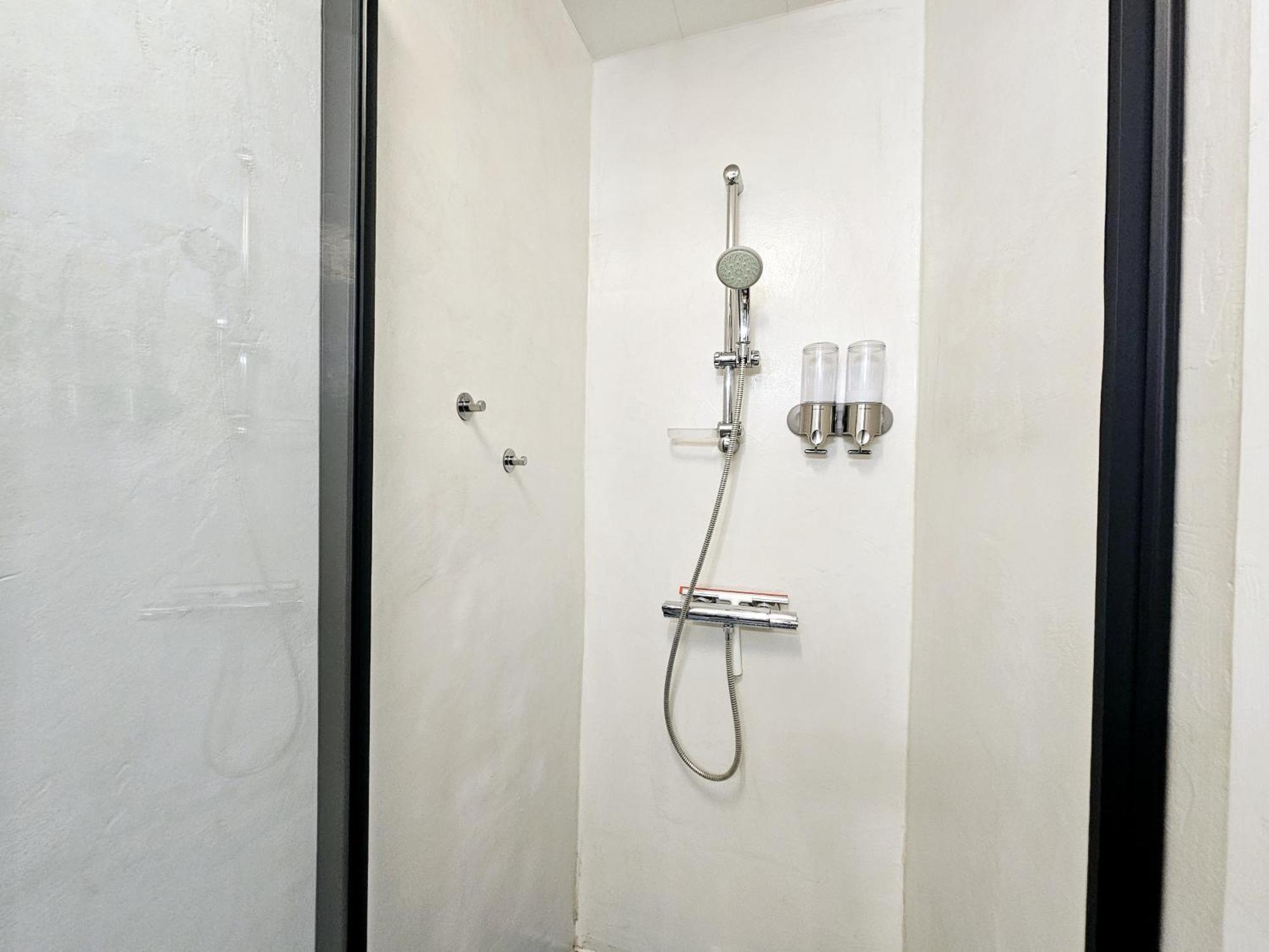 Refuge Urbain - Ideal Pro, Familles & Amis - Le Calme En Hypercentre - Wifi Haut Debit - Netflix - Machine A Laver - Gare, Cathedrale, Commerces, Restaurants & Transports En Commun A Moins De 10 Minutes A Pied رانس المظهر الخارجي الصورة
